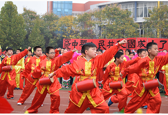36、隊形隊列比賽風采之班級展示.JPG